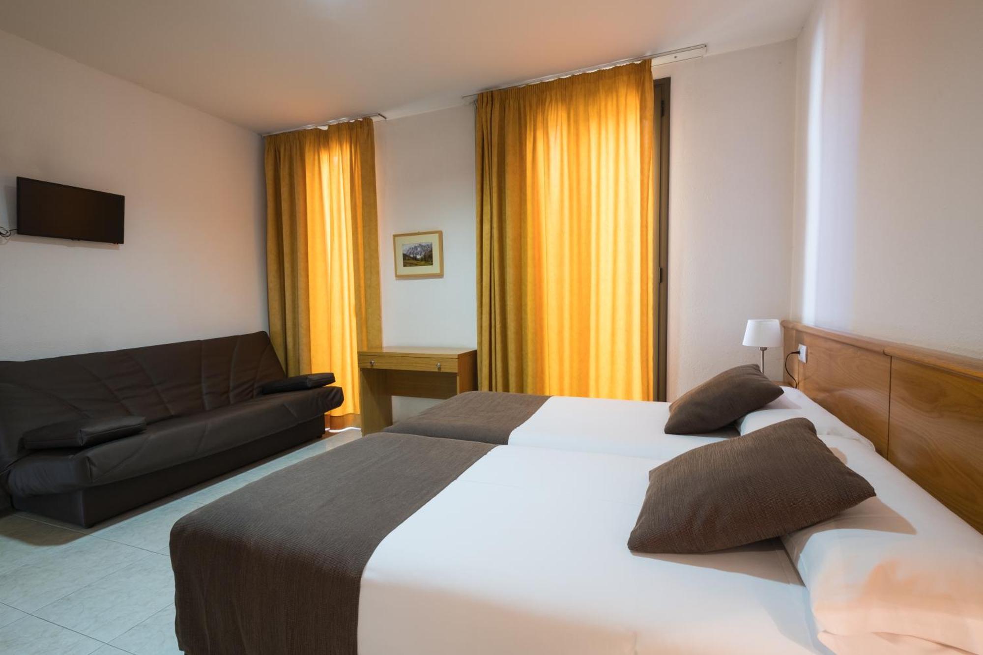 Hotel Alta Garrotxa Tortella Ngoại thất bức ảnh